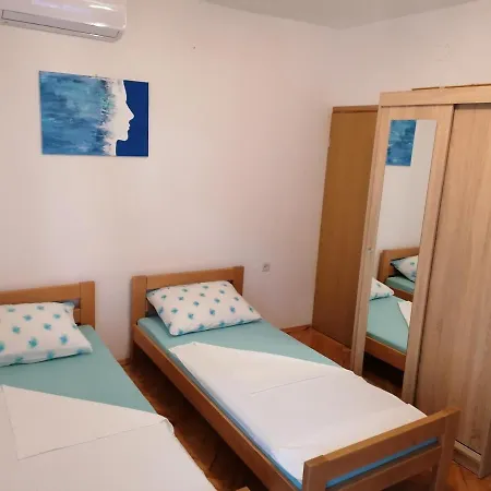 Studio Apartman Promona *